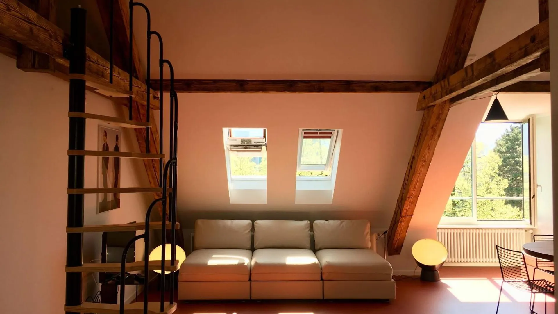 Viadukt Homestay Zurich Switzerland